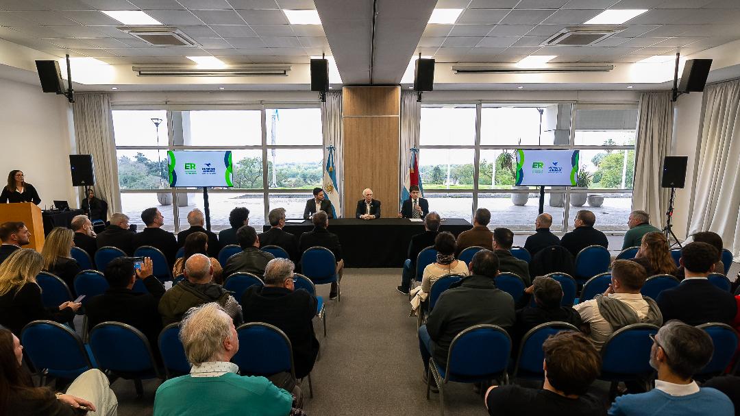  Paraná se conecta con Aeroparque: Humming Airways lanzó su nueva ruta aérea en Entre Ríos