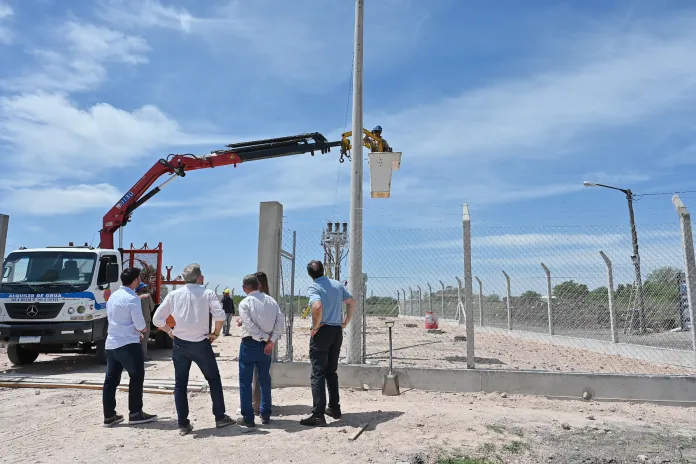  Frigerio recorrió dos obras en Ubajay: “Los recursos están yendo adonde tienen que ir”