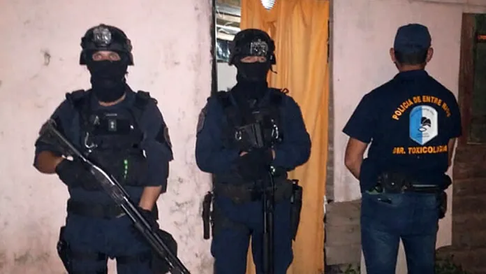  Policía y Prefectura hicieron 18 allanamientos simultáneos en Concepción del Uruguay por narcomenudeo