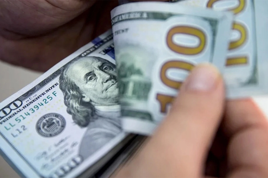  El dólar volvió a subir y cerró el jueves en $1430 para la venta