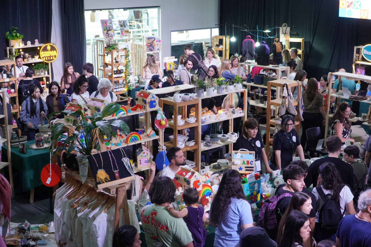  Finalizó con gran éxito la cuarta edición de la Feria Diseña Paraná”: “Me atravesaba un río”