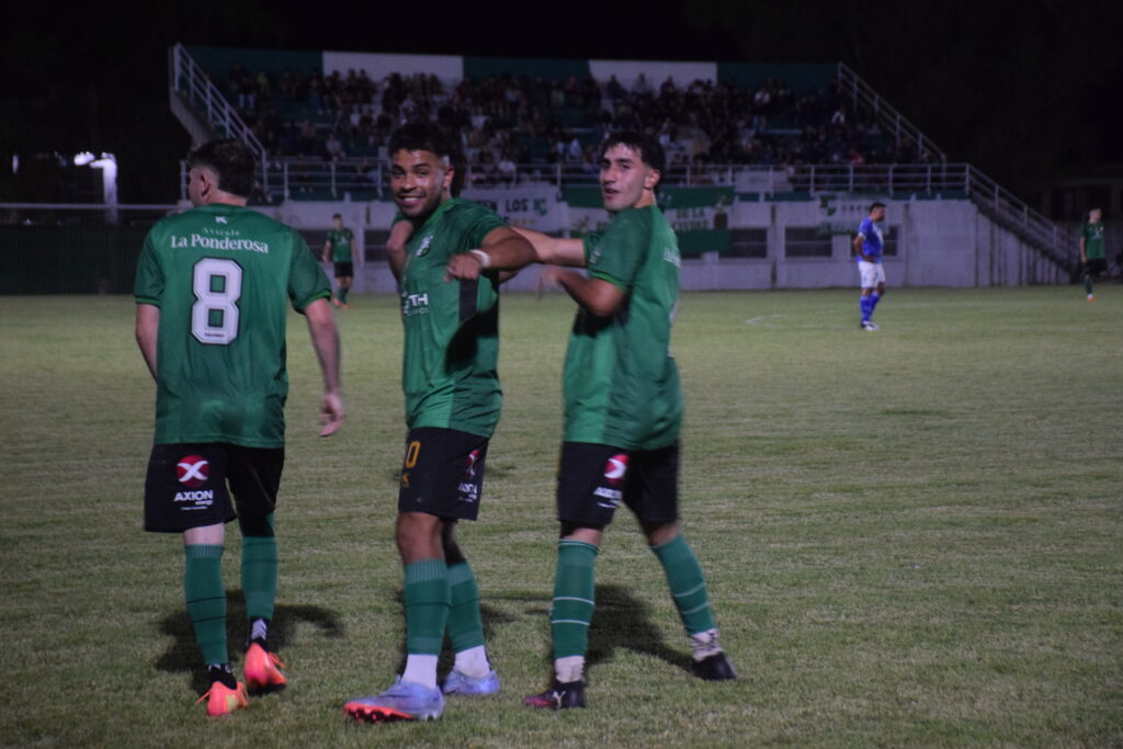  Unión de Crespo un triunfazo en el debut del torneo Regional Federal Amateur frente al capitaino Sportuvo Urquiza