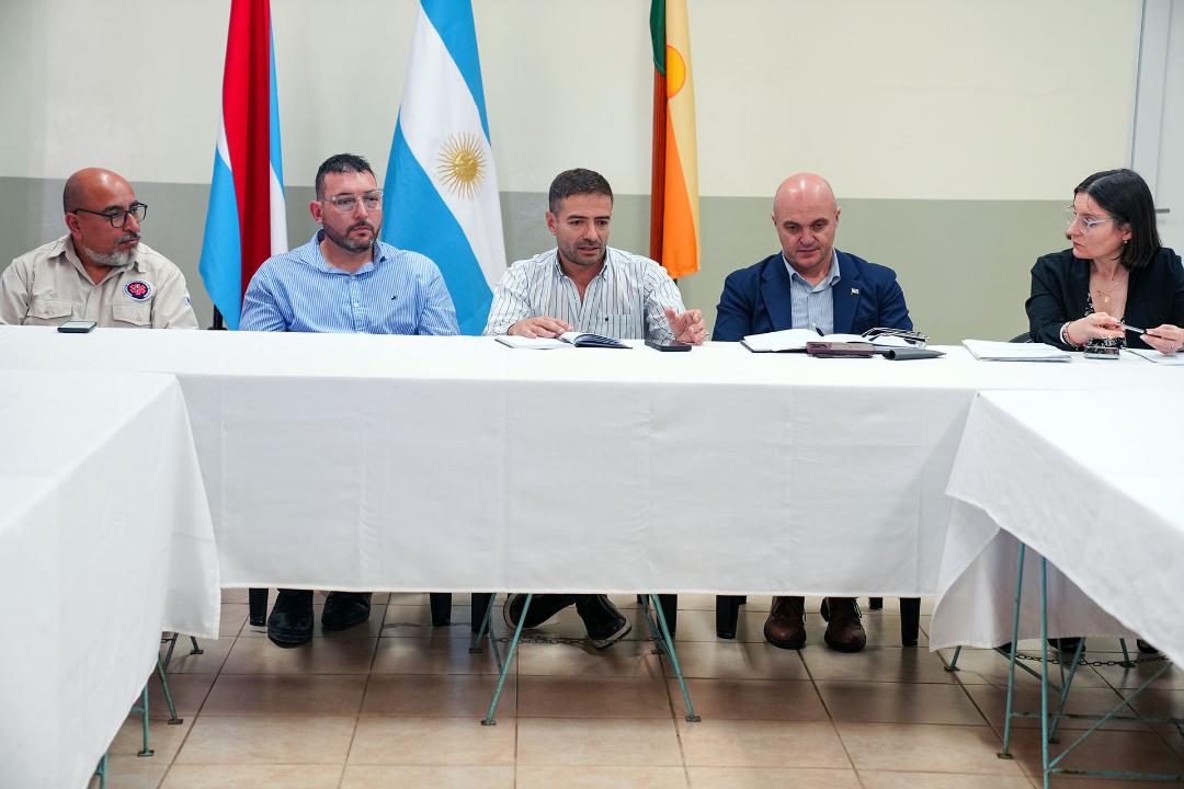  Salud y gobiernos locales del departamento Uruguay coordinan acciones para mejorar la atención en la región