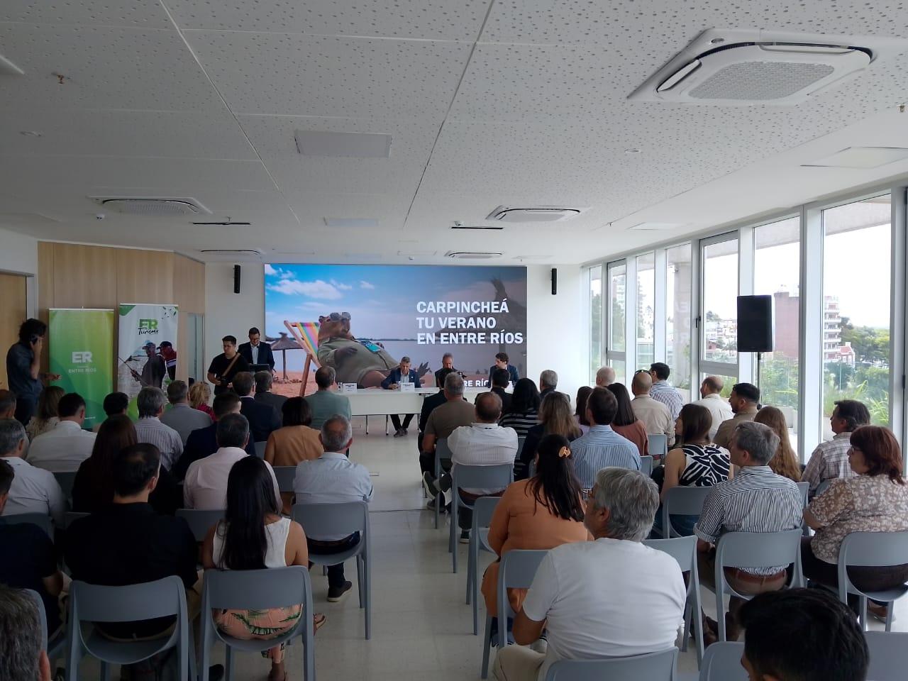  Reunión provincial para impulsar el Turismo: Cerrito presente