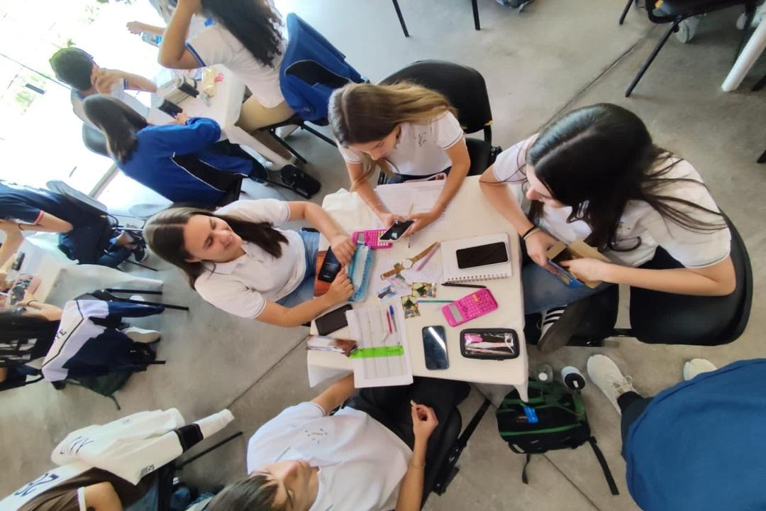  Más de 280 estudiantes fueron becados para representar a Entre Ríos en instancias nacionales