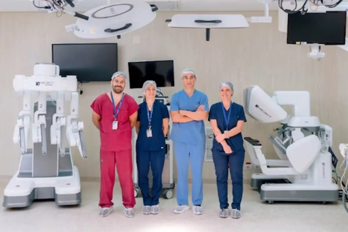  Primer autotrasplante ovárico asistido por robot marcó un hito médico en Argentina