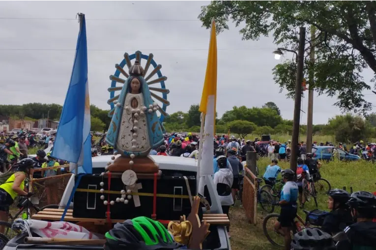  Miles de peregrinos llegaron este 8 de diciembre en una emotiva jornada de fe en Concepción del Uruguay