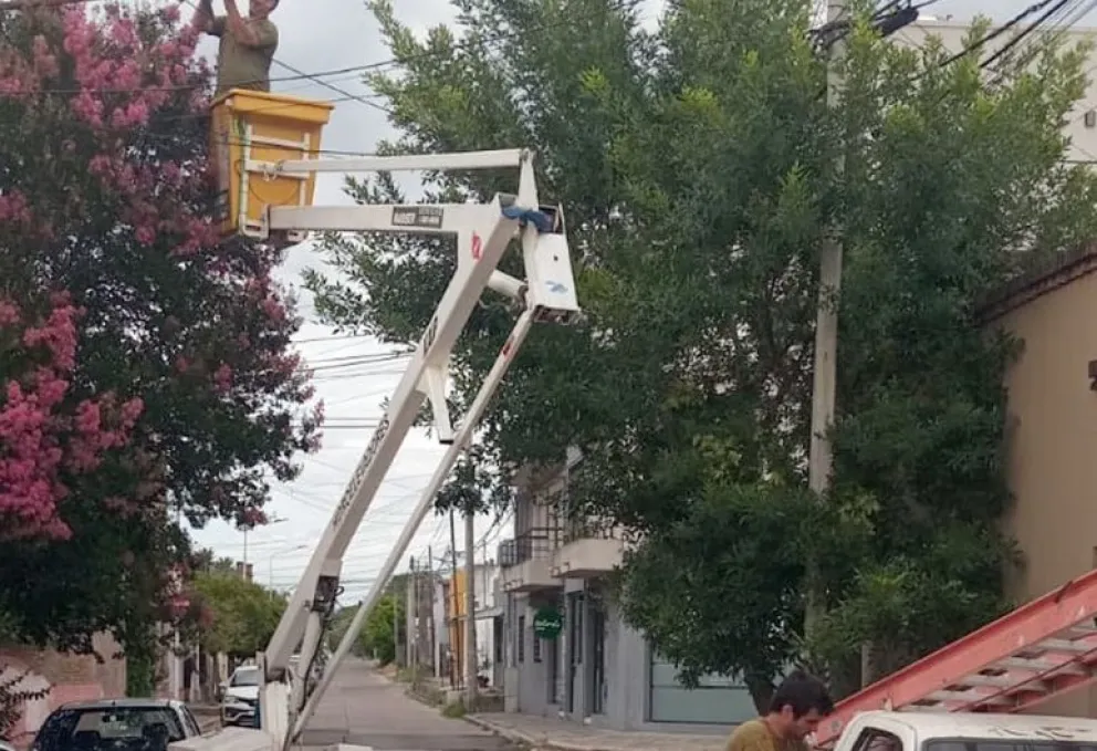  Continúa el recambio con nuevas Luminarias LED en la ciudad de Concepción del Uruguay