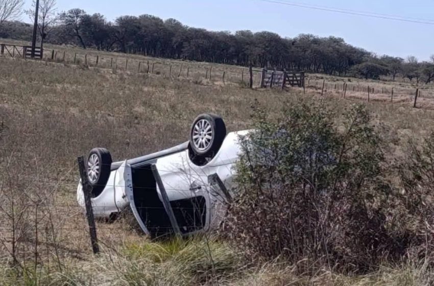  Ruta Nacional 18: Varias personas hospitalizadas luego de un despiste y vuelco, cerca de Viale