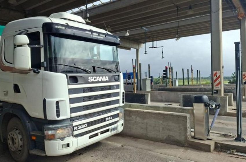  Transportistas cuestionan el aumento del peaje Rosario-Victoria: “Todo se termina trasladando”
