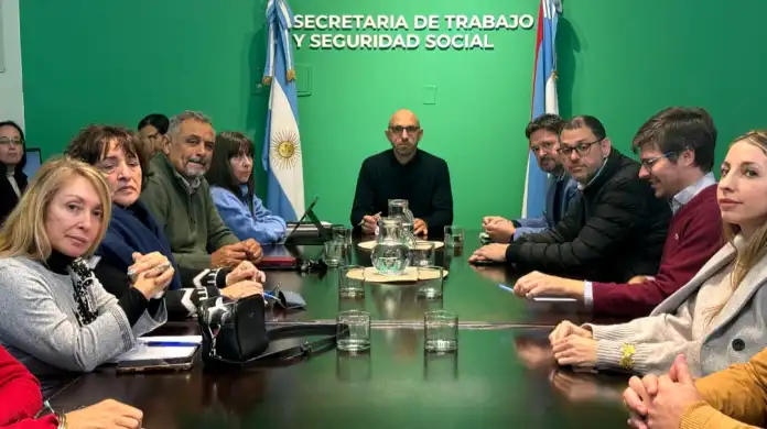  El gobierno llevó una oferta salarial a los estatales y la paritaria pasó a cuarto intermedio