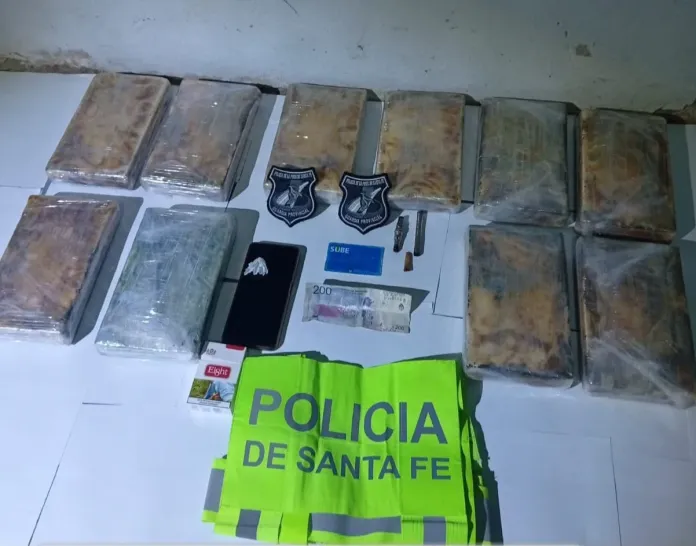  Un entrerriano detenido en Santa Fe con más de 11 kilos de cocaína ocultos en su auto
