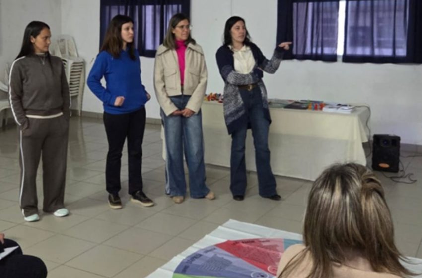 Copnaf acercó a Villa Paranacito herramientas para acompañar las emociones durante la crianza