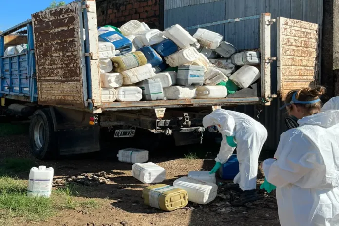  Rosario del Tala: Clausuran y multan con $44 millones a un establecimiento con envases de agroquímicos fuera de la ley