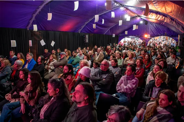  Paraná Lee continúa este domingo con Mauricio Dayub y más propuestas en Sala Mayo