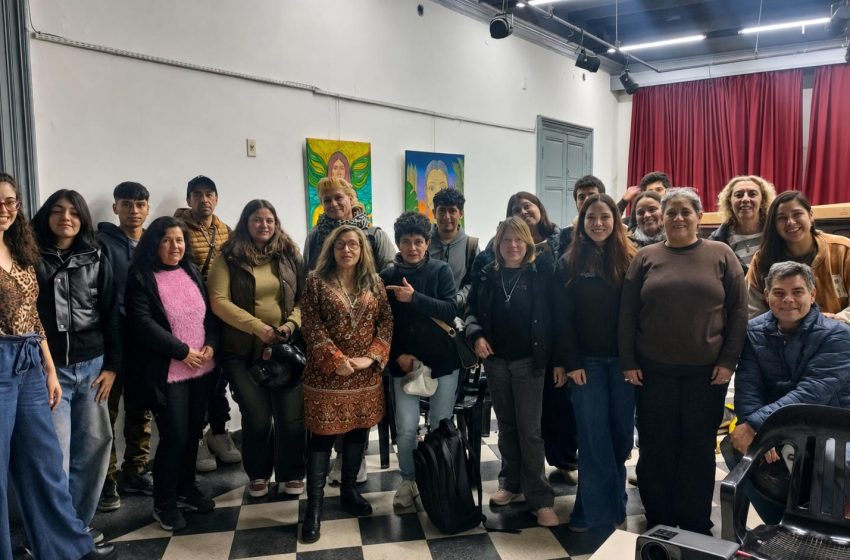  La Escuela de Carnaval de Paraná lleva sus propuestas de formación a Nogoyá