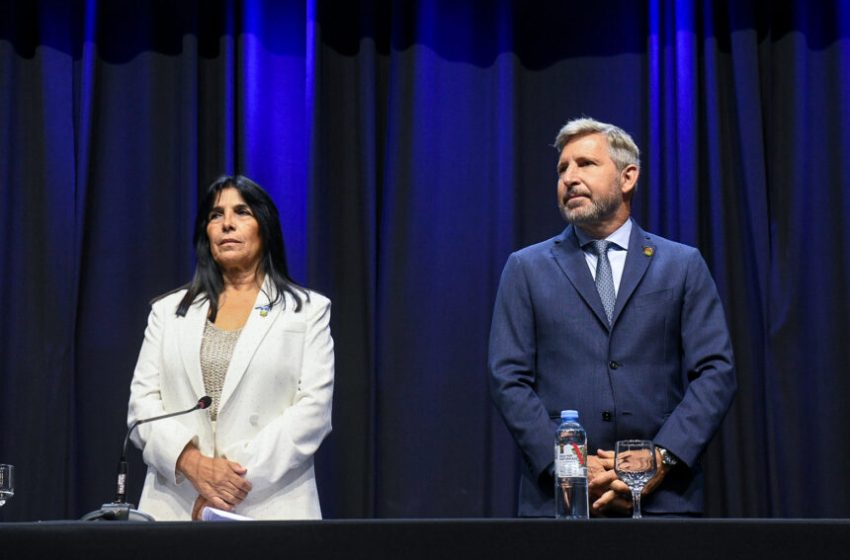  Aluani celebró la eliminación de la jubilación de privilegio de gobernador y vicegobernador