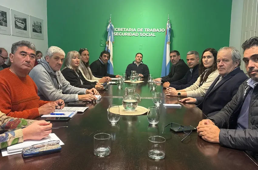  Paritaria docente: Provincia convocó a los gremios para este jueves
