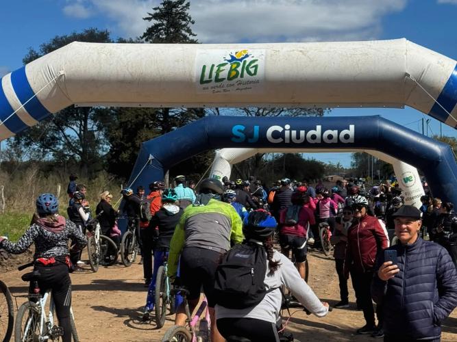  Pueblo Liebig acompañó una nueva jornada de Cicloturismo en El Palmar