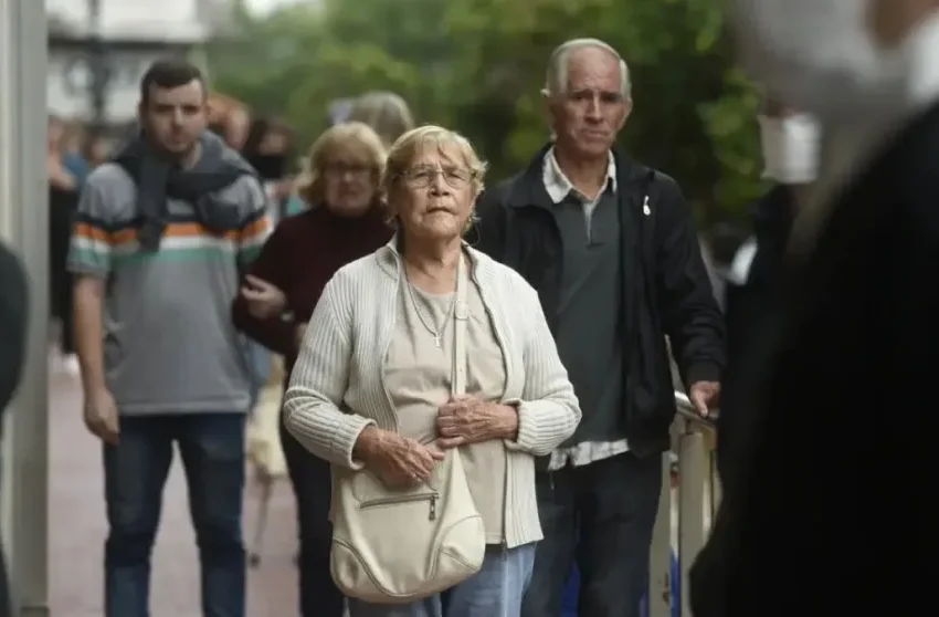  Jubilados y pensionados de Entre Ríos cobran esta semana por complementaria el 3,5% de movilidad